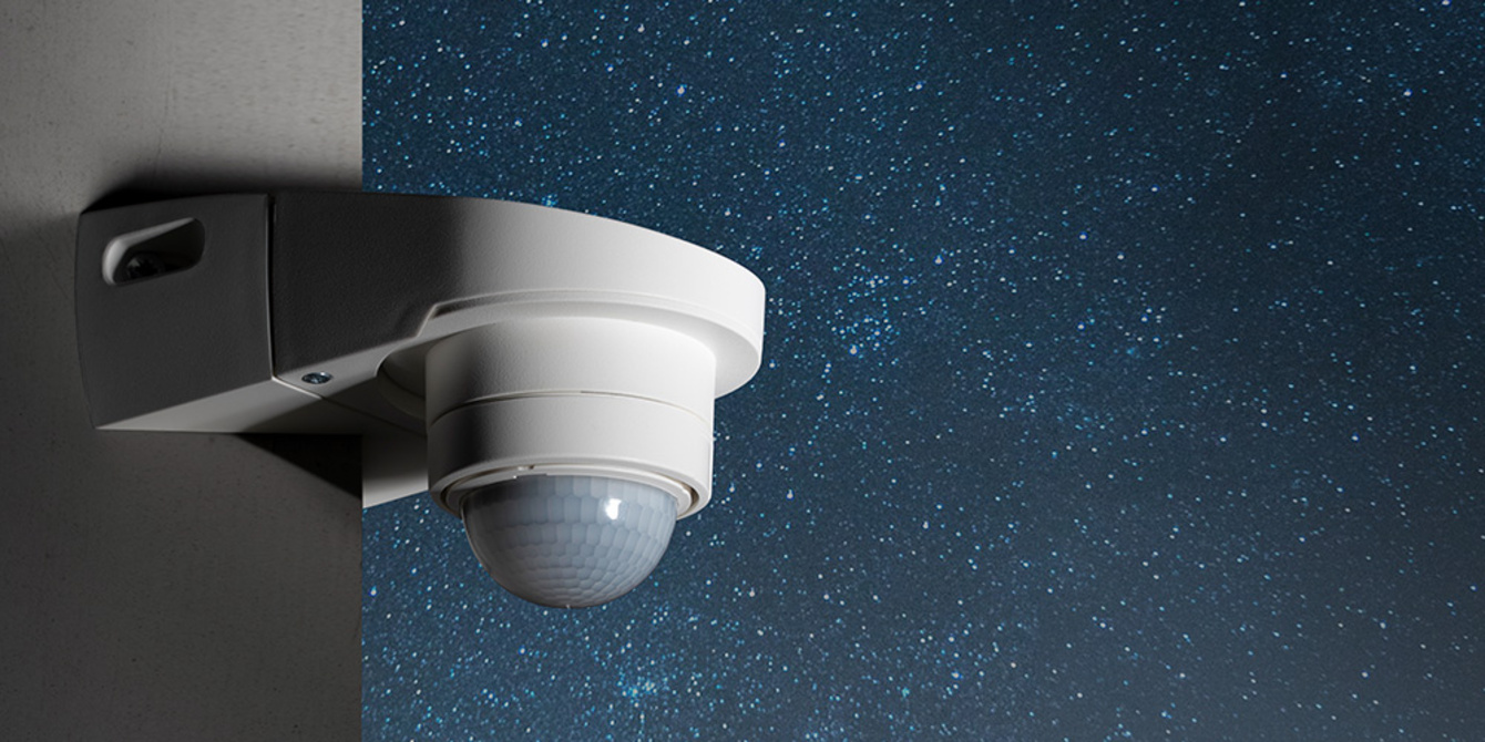 Bewegungsmelder 240° Grad bei Elektrotechnik Forster in Titting