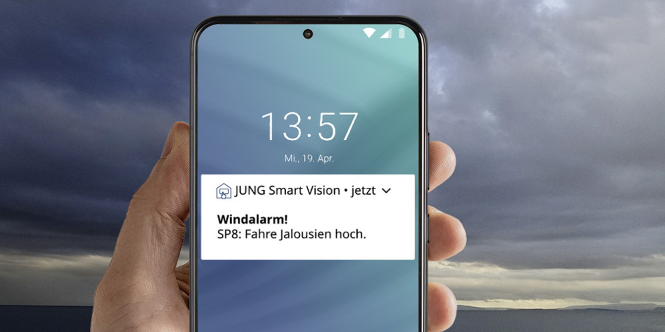 JUNG Smart Panel 8 bei Elektrotechnik Forster in Titting